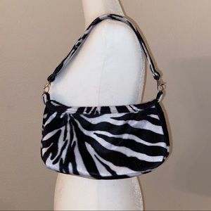 Zebra print baguette bag 🦓
